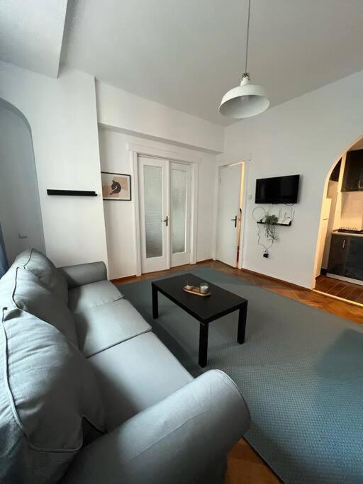 Apartament Ultracentral Universitate Βουκουρέστι Εξωτερικό φωτογραφία