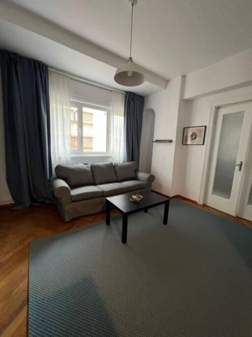 Apartament Ultracentral Universitate Βουκουρέστι Εξωτερικό φωτογραφία